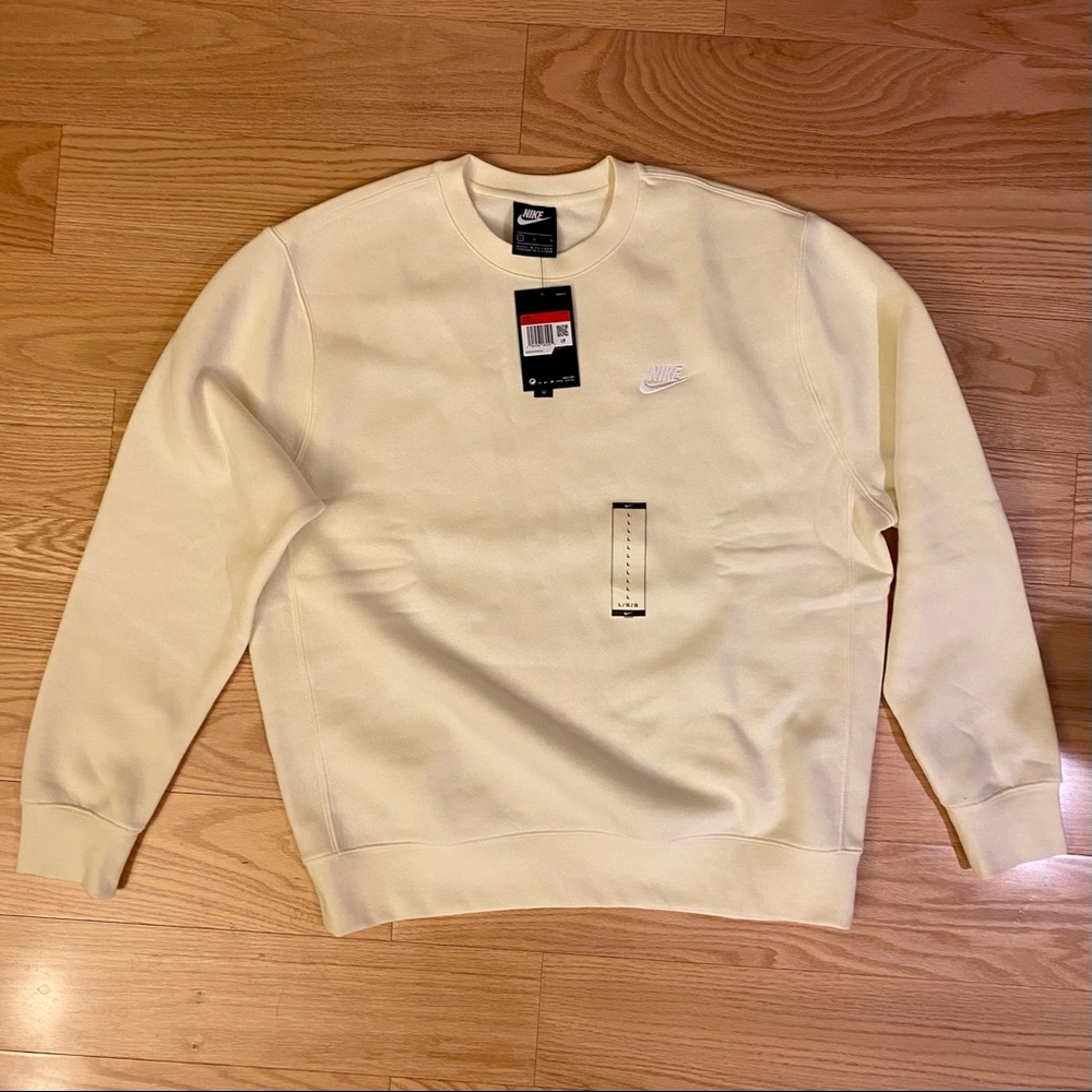 Nike Men’s Club Fleece Crew Sweatshirt (L)
